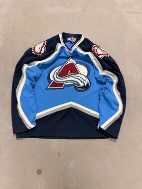 Vintage Starter Colorado Avalanche NHL Fashion Alternate Jersey